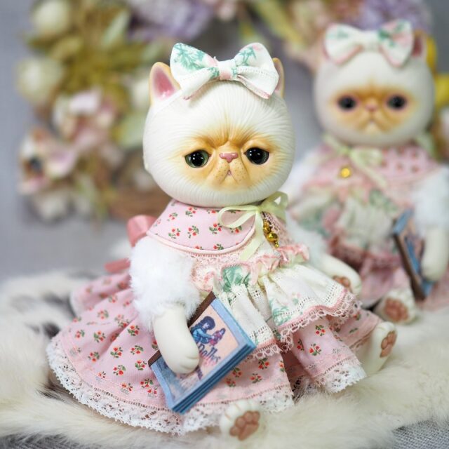 .
しょんぼりねこちゃんドール♡双子ちゃん
ピンクの小花ワンピースドレスの子

本日『アンクレールの小さな人形店』へアップいたしました♪

#ネコちゃんドール #猫 #猫との暮らし #cat #catdolls #bisquedoll #dolls #dolly #dollmaker #twins #handmade #ハンドメイド作品 #創作人形 #双子ちゃん #ぬいぐるみ #ビスクドール #オリジナルビスクドール #Uncreerアンクレール