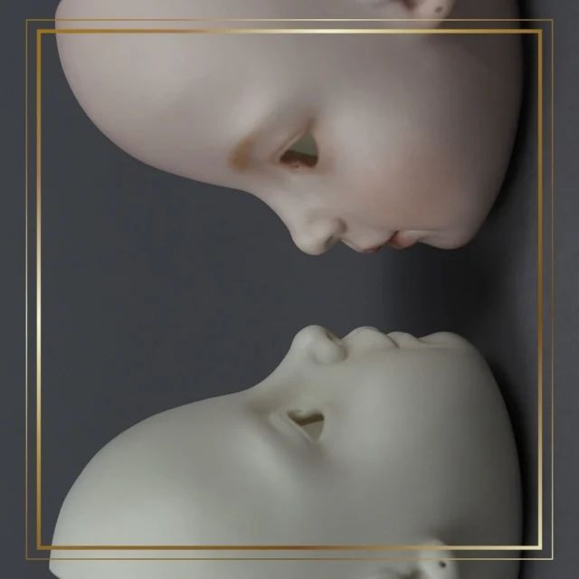 .
5回目の絵付けができたとこ
あと３～4回絵付け焼成を重ねて行く
一般的にはどれくらいなのかな？
聞ける人がいたらいいなと思う...

現在は8月の展示に向けて制作中
あと合間合間に同時進行のもの色々

#球体関節人形 #創作人形 #ビスクドール #dollphotography #bjd #人形展 #uncreerアンクレール